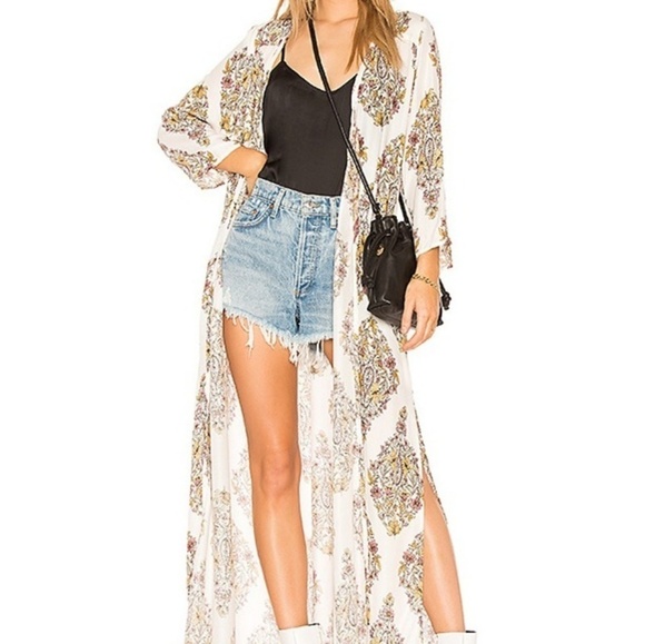 SMYM Karmyn Cape Flower size M NWT - Picture 2 of 8